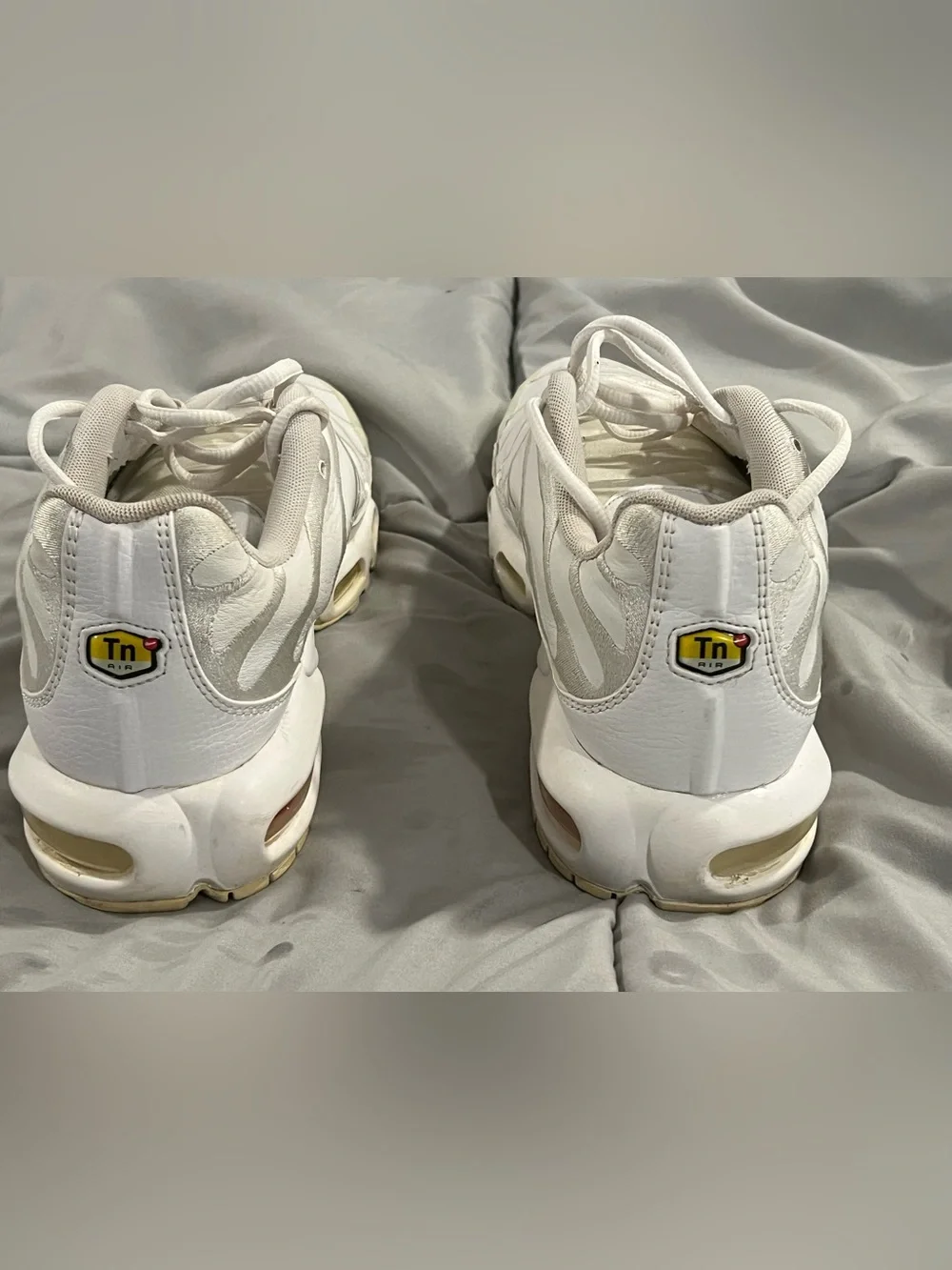 Nike Air Max Plus Men's Triple White Running Shoes Size US11.5